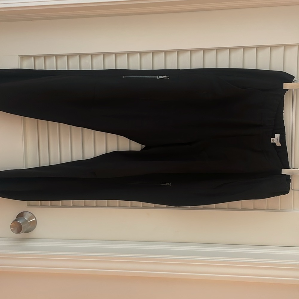 Vince elastic waist cargo pants
